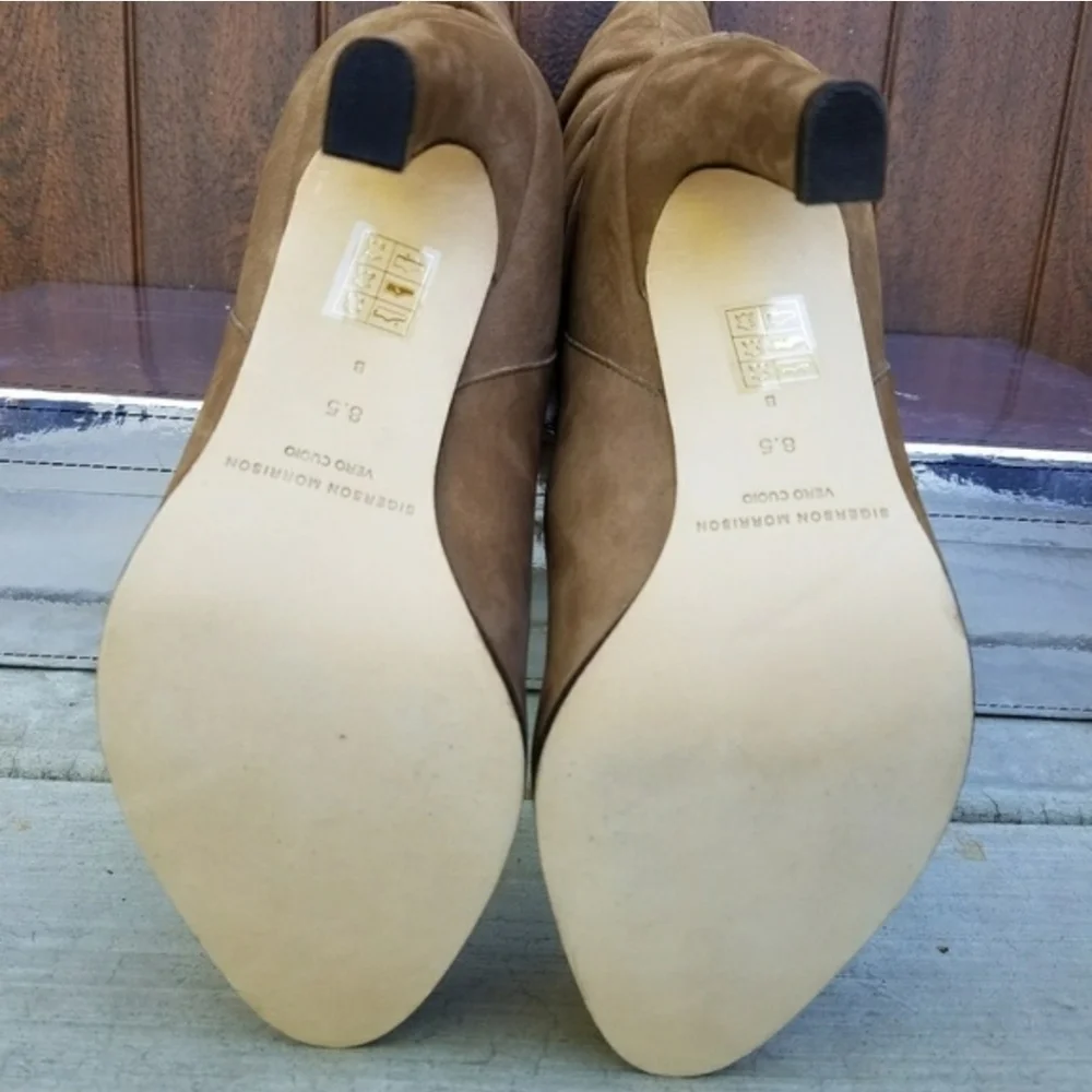 Chic Sigerson Morrison Tan Genuine Leather Boots